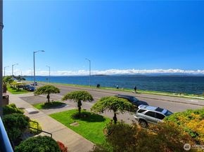 1502 Alki Avenue SW 201, Seattle WA 98116