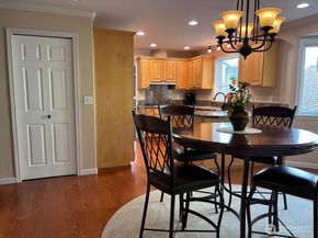 1502 Alki Avenue SW 201, Seattle WA 98116