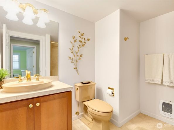 1502 Alki Avenue SW 201, Seattle WA 98116