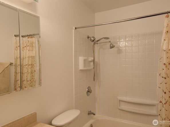 6110 24th Avenue NW 203, Seattle WA 98107