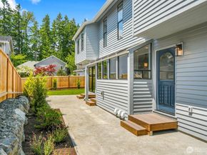16608 63rd Avenue W, Lynnwood WA 98037