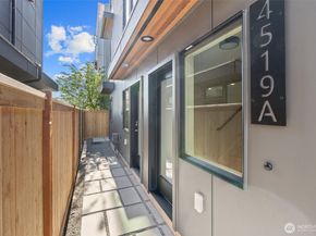 4519 A Bagley Avenue N, Seattle WA 98103