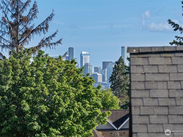 4519 A Bagley Avenue N, Seattle WA 98103