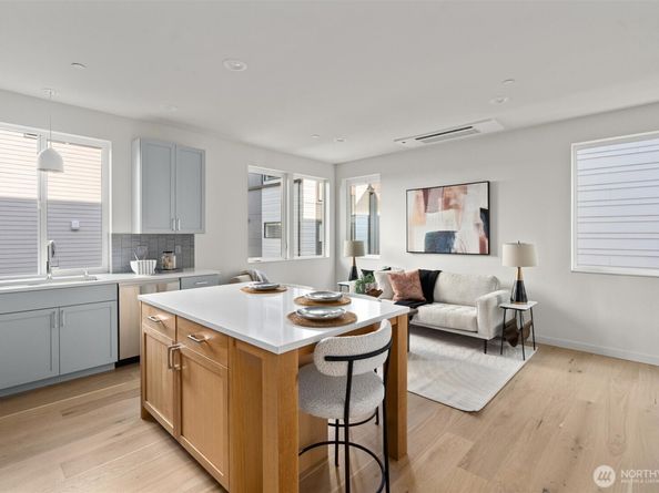 4519 A Bagley Avenue N, Seattle WA 98103