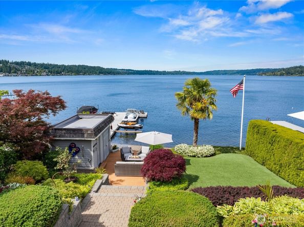 17834 SE 40th Place, Bellevue WA 98008