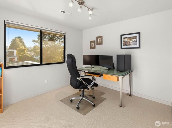 12 Columbia Key, Bellevue WA 98006