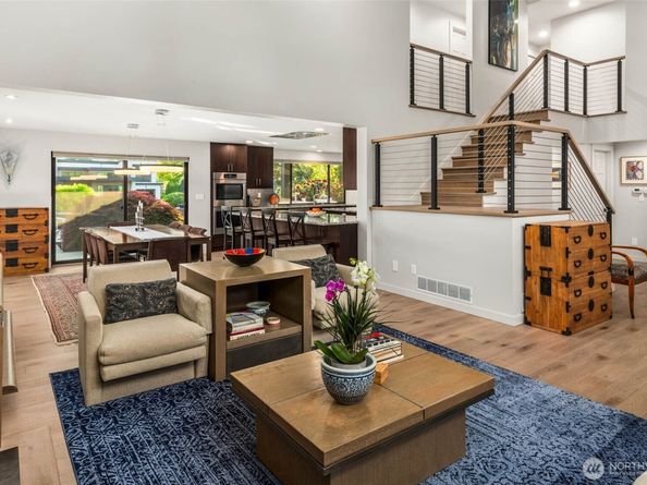 12 Columbia Key, Bellevue WA 98006