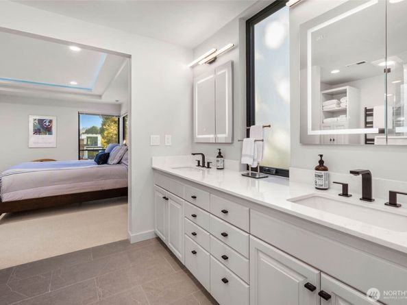 12 Columbia Key, Bellevue WA 98006