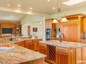 6210 106th Avenue NE, Kirkland WA 98033