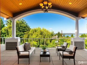 6210 106th Avenue NE, Kirkland WA 98033