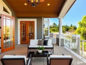 6210 106th Avenue NE, Kirkland WA 98033