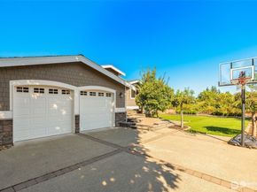 6210 106th Avenue NE, Kirkland WA 98033
