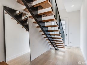 10227 26th Avenue SW, Seattle WA 98146