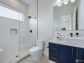 10227 26th Avenue SW, Seattle WA 98146