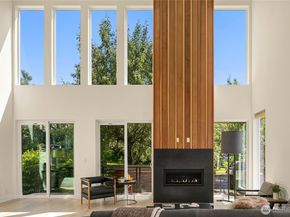 10227 26th Avenue SW, Seattle WA 98146