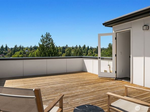 10227 26th Avenue SW, Seattle WA 98146