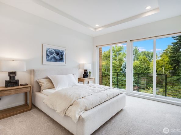 10227 26th Avenue SW, Seattle WA 98146