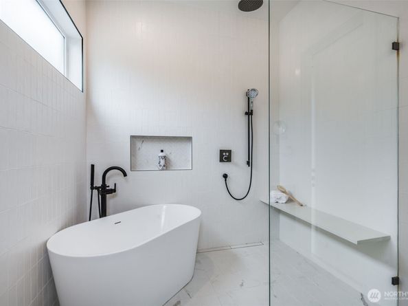 10227 26th Avenue SW, Seattle WA 98146