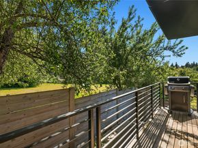 10227 26th Avenue SW, Seattle WA 98146