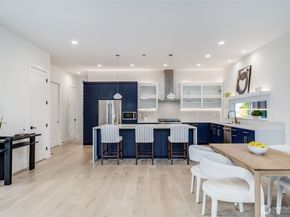 10227 26th Avenue SW, Seattle WA 98146