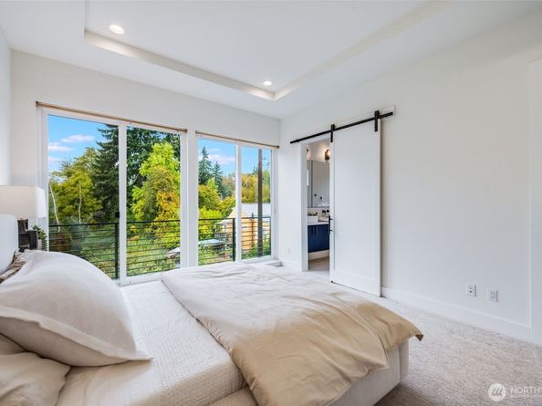 10227 26th Avenue SW, Seattle WA 98146