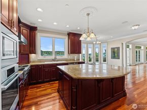 17765 Beach Drive NE, Lake Forest Park WA 98155