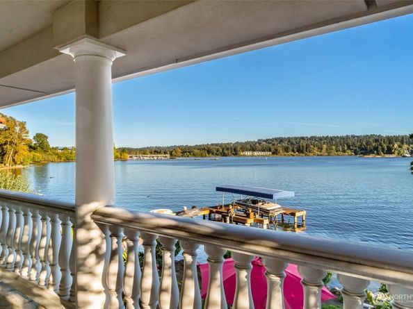 17765 Beach Drive NE, Lake Forest Park WA 98155