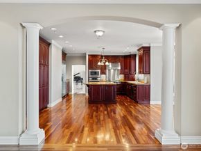 17765 Beach Drive NE, Lake Forest Park WA 98155