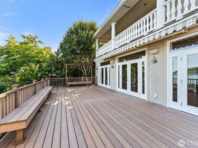 17765 Beach Drive NE, Lake Forest Park WA 98155