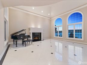 17765 Beach Drive NE, Lake Forest Park WA 98155