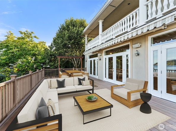 17765 Beach Drive NE, Lake Forest Park WA 98155