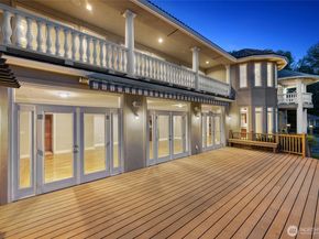 17765 Beach Drive NE, Lake Forest Park WA 98155