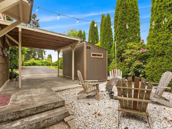 304 Riverview Drive NE, Auburn WA 98002
