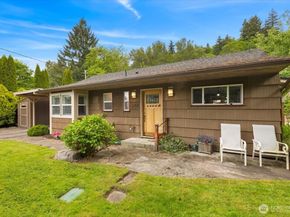304 Riverview Drive NE, Auburn WA 98002