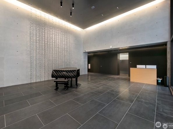 300 Virginia Street 1803, Seattle WA 98101