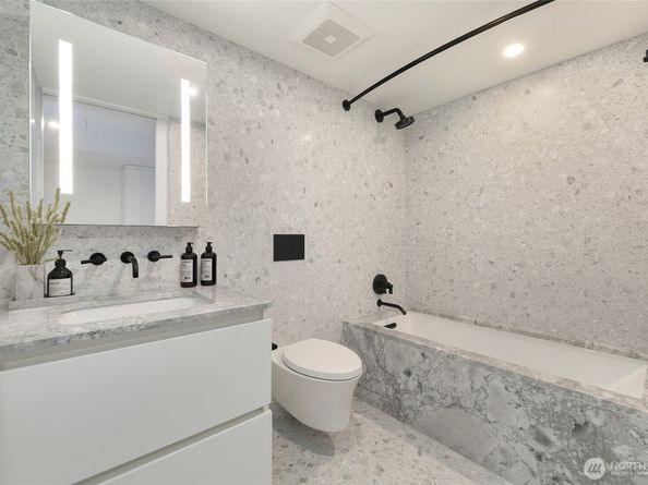 300 Virginia Street 1803, Seattle WA 98101