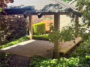 12044 96th Avenue NE 211, Kirkland WA 98034