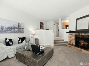 12044 96th Avenue NE 211, Kirkland WA 98034