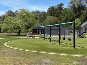 12044 96th Avenue NE 211, Kirkland WA 98034