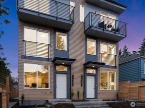 10306 E Midvale Avenue N, Seattle WA 98133
