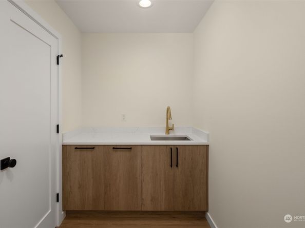 3633 NE 120th Street, Seattle WA 98125