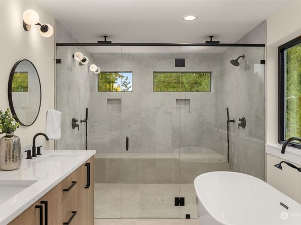3633 NE 120th Street, Seattle WA 98125