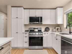 539 129th Avenue SE, Bellevue WA 98005