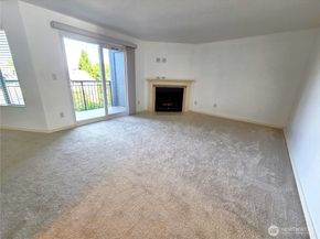 12716 NE 144th Street D202, Kirkland WA 98034