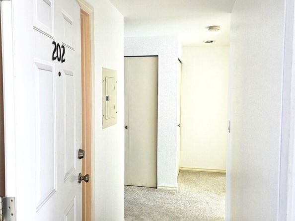 12716 NE 144th Street D202, Kirkland WA 98034