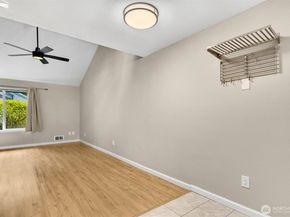 4300 NE Sunset Boulevard C6, Renton WA 98059