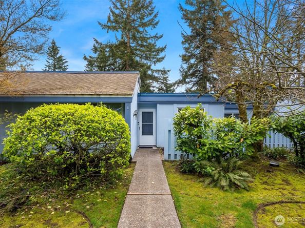 4300 NE Sunset Boulevard C6, Renton WA 98059