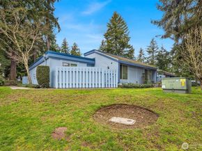 4300 NE Sunset Boulevard C6, Renton WA 98059