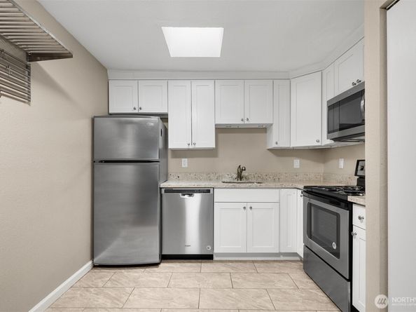 4300 NE Sunset Boulevard C6, Renton WA 98059