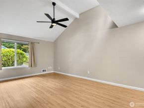4300 NE Sunset Boulevard C6, Renton WA 98059